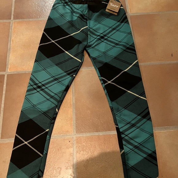 Super cosy fleece-lined leggings. - Picture 3 of 6